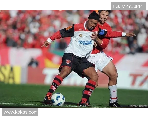 亚松森呱啦与老虎竞技的激烈对决揭示足球战术与团队精神的较量